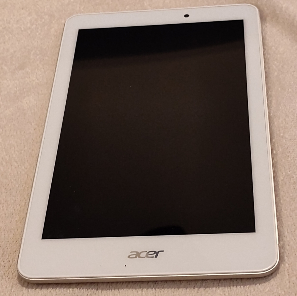 Like-New ACER Tablet 10/2014
